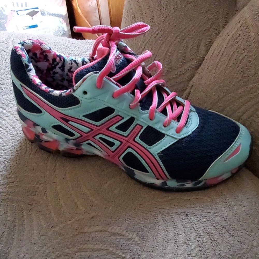 Asics - Picture 2 of 4